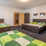 イン A Restaurace U Vladare 3*