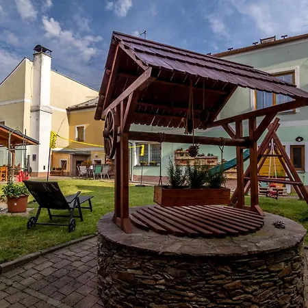 A Restaurace U Vladare イン 3*