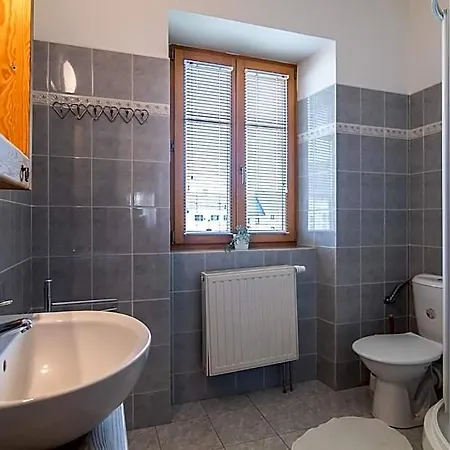 Inn Penzion A Restaurace U Vladare Touzim